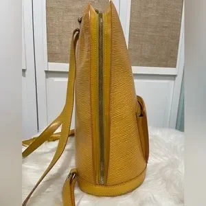 (MT75) Authenticated Vintage Louis Vuitton Epi Gobelin Backpack Vintage Louis Vuitton Epi Gobelins Backpack. For Sale at  main image 4